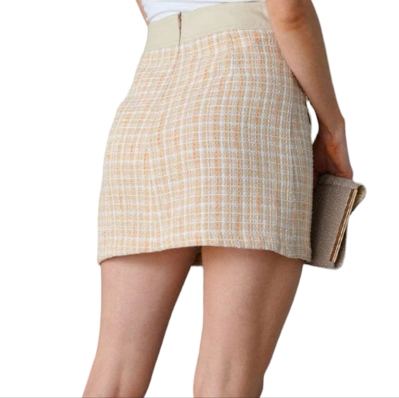 Tweed Button Mini Skirt - Picture 4 of 8